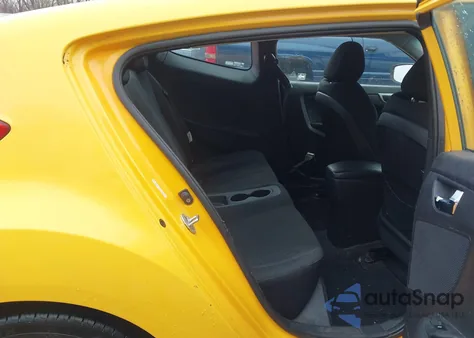 2012 Hyundai Veloster Base W/Black z USA, uszkodzony, nr VIN KMHTC6AD9CU029899